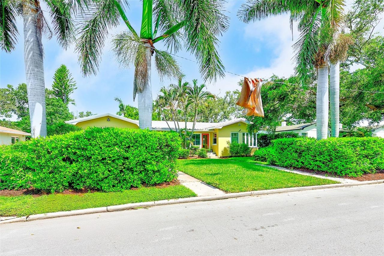 240-242 Mateo Way Ne, Saint Petersburg, FL 33704 Photo