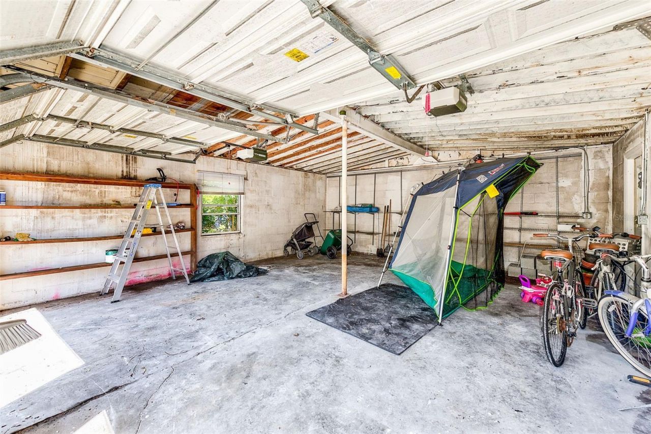 240-242 Mateo Way Ne, Saint Petersburg, FL 33704 Photo