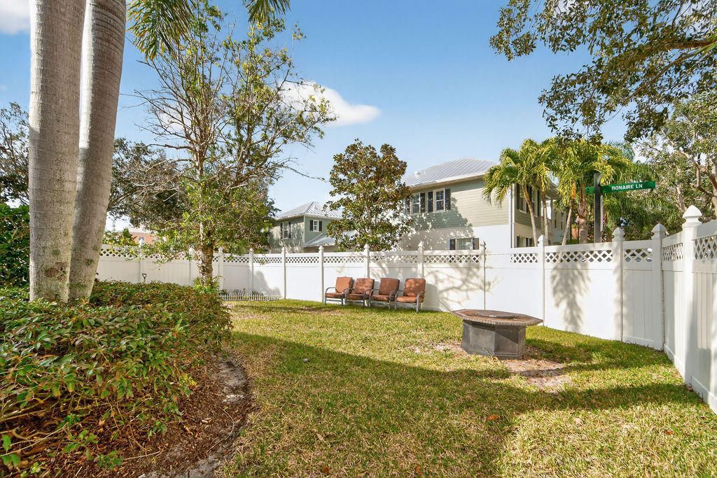 102 Bonaire Lane, Jupiter, FL 33458 Photo