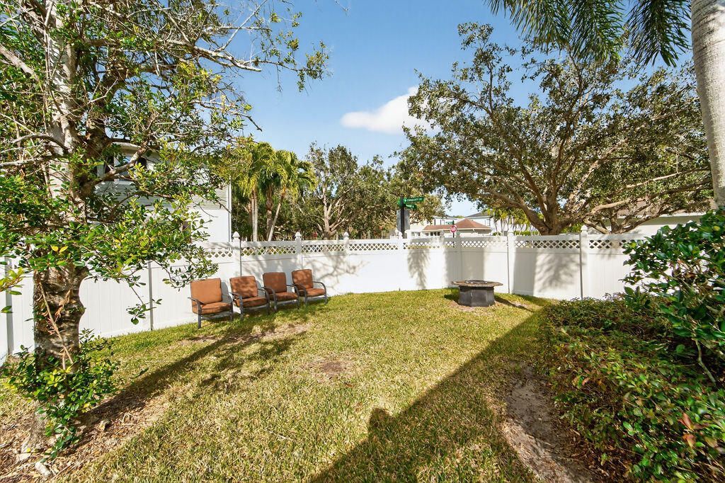 102 Bonaire Lane, Jupiter, FL 33458 Photo