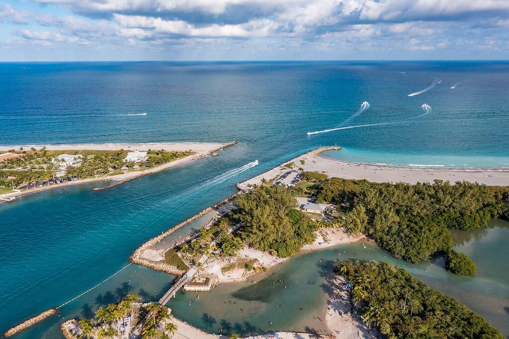 102 Bonaire Lane, Jupiter, FL 33458 Photo