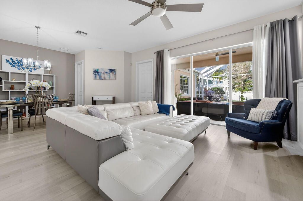 102 Bonaire Lane, Jupiter, FL 33458 Photo