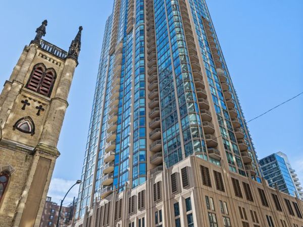 21 E Huron Street, Unit 3601, Chicago, IL 60611