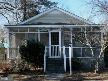 809 BANCROFT AVE, COLONIAL BEACH, VA 22443