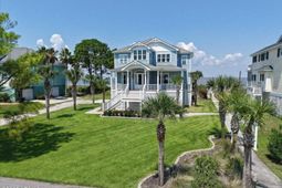 120 N Harbor Drive photo 4