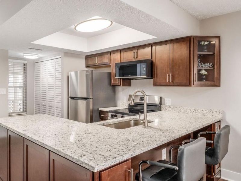 6546 Reflections Drive, Unit D, Dublin, OH 43017 Photo 5