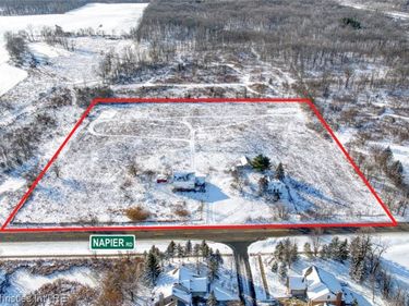 5583 Napier Road, Salem Twp, MI 48170