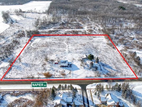 5583 Napier Road, Salem Twp, MI 48170