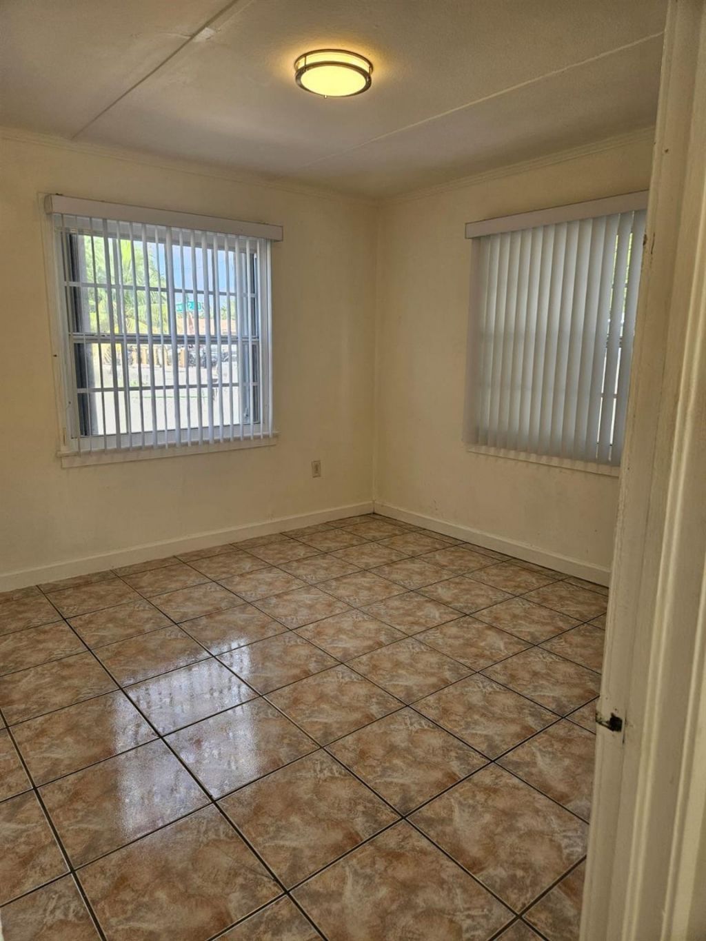 3500 NW 12th Street, Miami, FL 33125 Photo