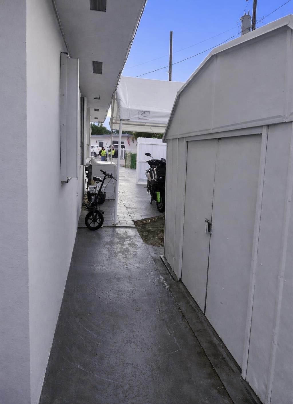 3500 NW 12th Street, Miami, FL 33125 Photo