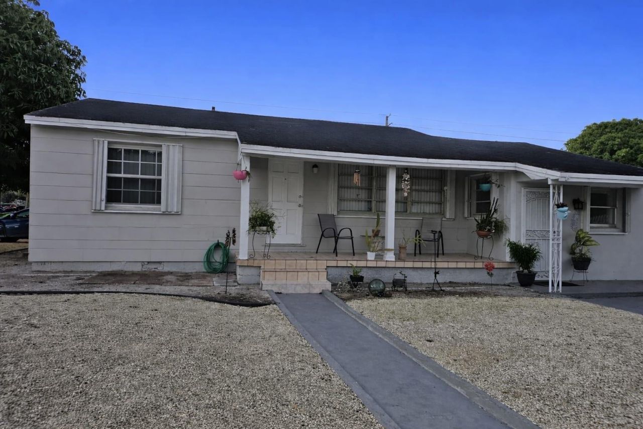 3500 NW 12th Street, Miami, FL 33125 Photo