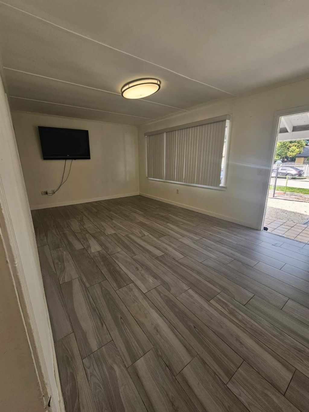 3500 NW 12th Street, Miami, FL 33125 Photo