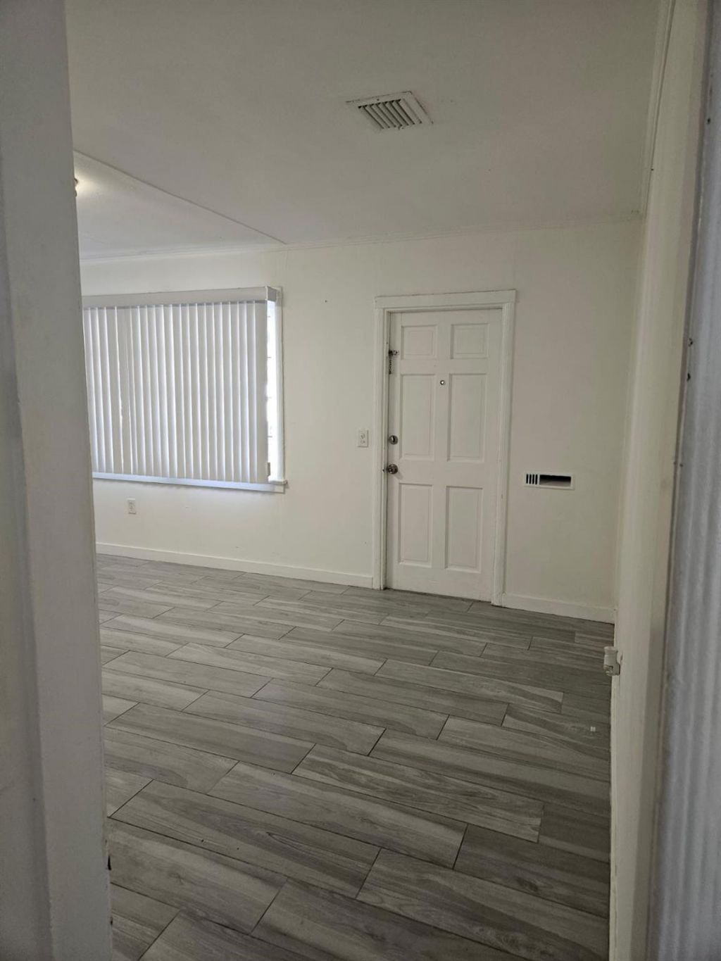 3500 NW 12th Street, Miami, FL 33125 Photo