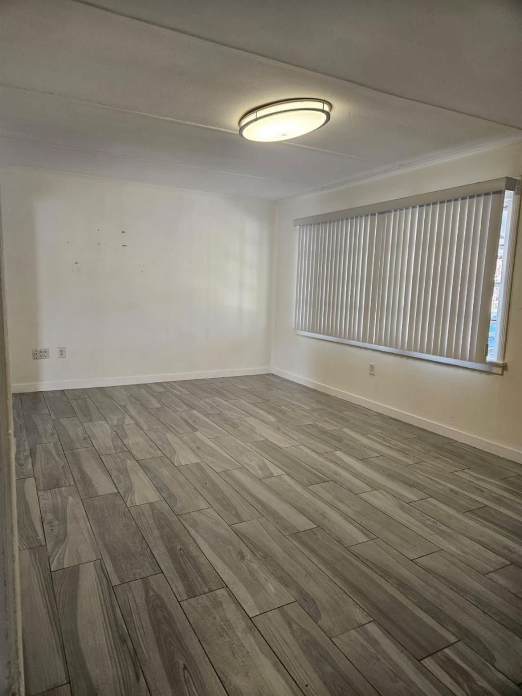 3500 NW 12th Street, Miami, FL 33125 Photo