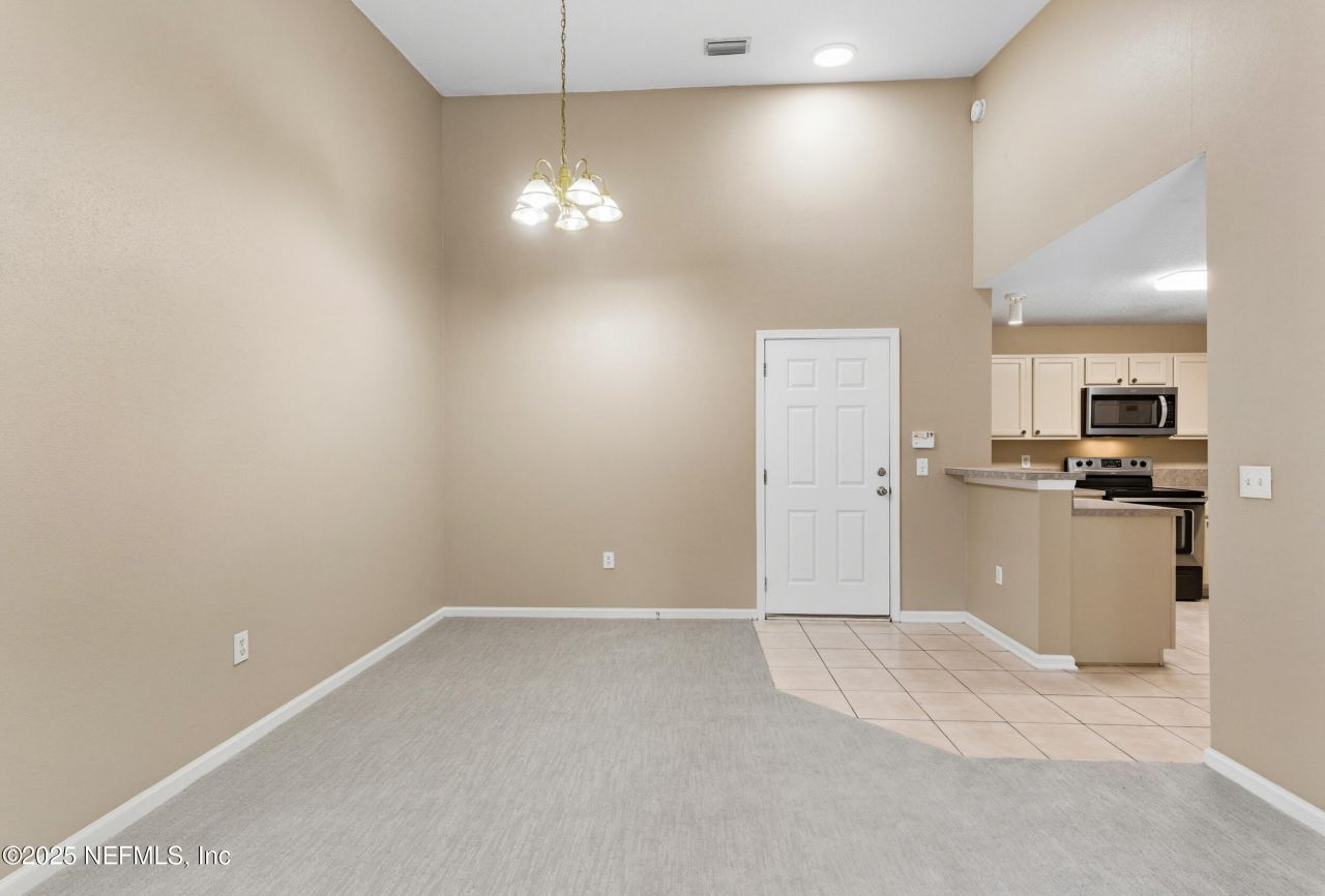 6069 Maggies Circle, Unit 115, Jacksonville, FL 32244 Photo