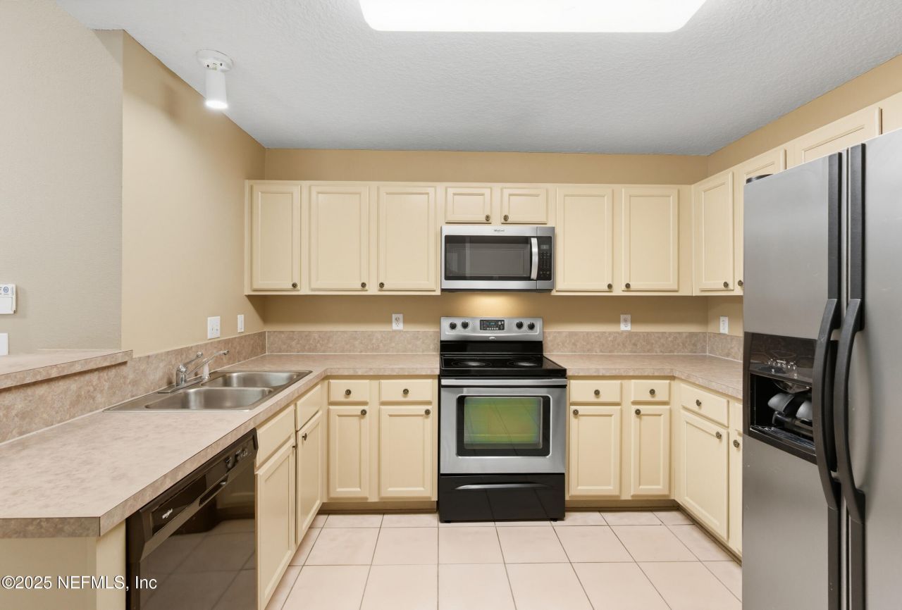 6069 Maggies Circle, Unit 115, Jacksonville, FL 32244 Photo