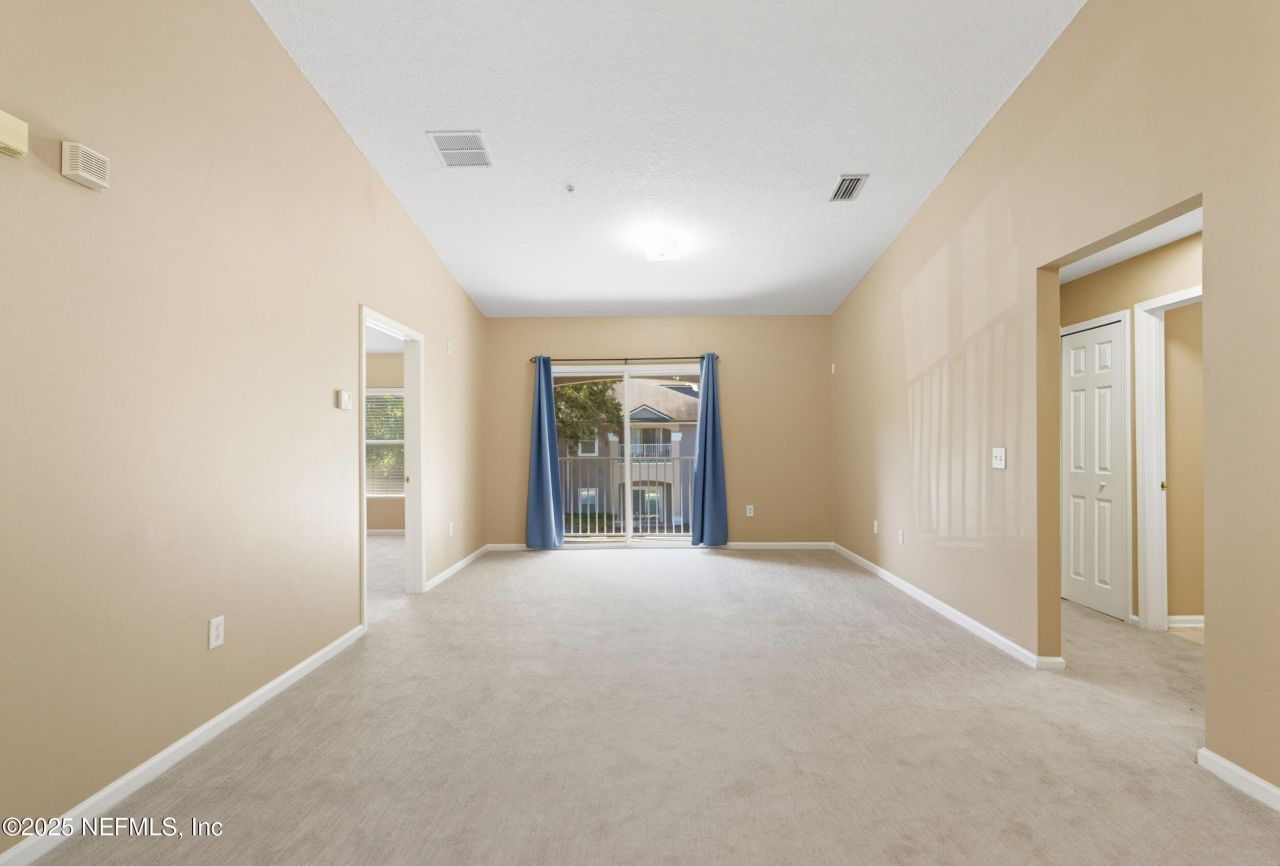 6069 Maggies Circle, Unit 115, Jacksonville, FL 32244 Photo