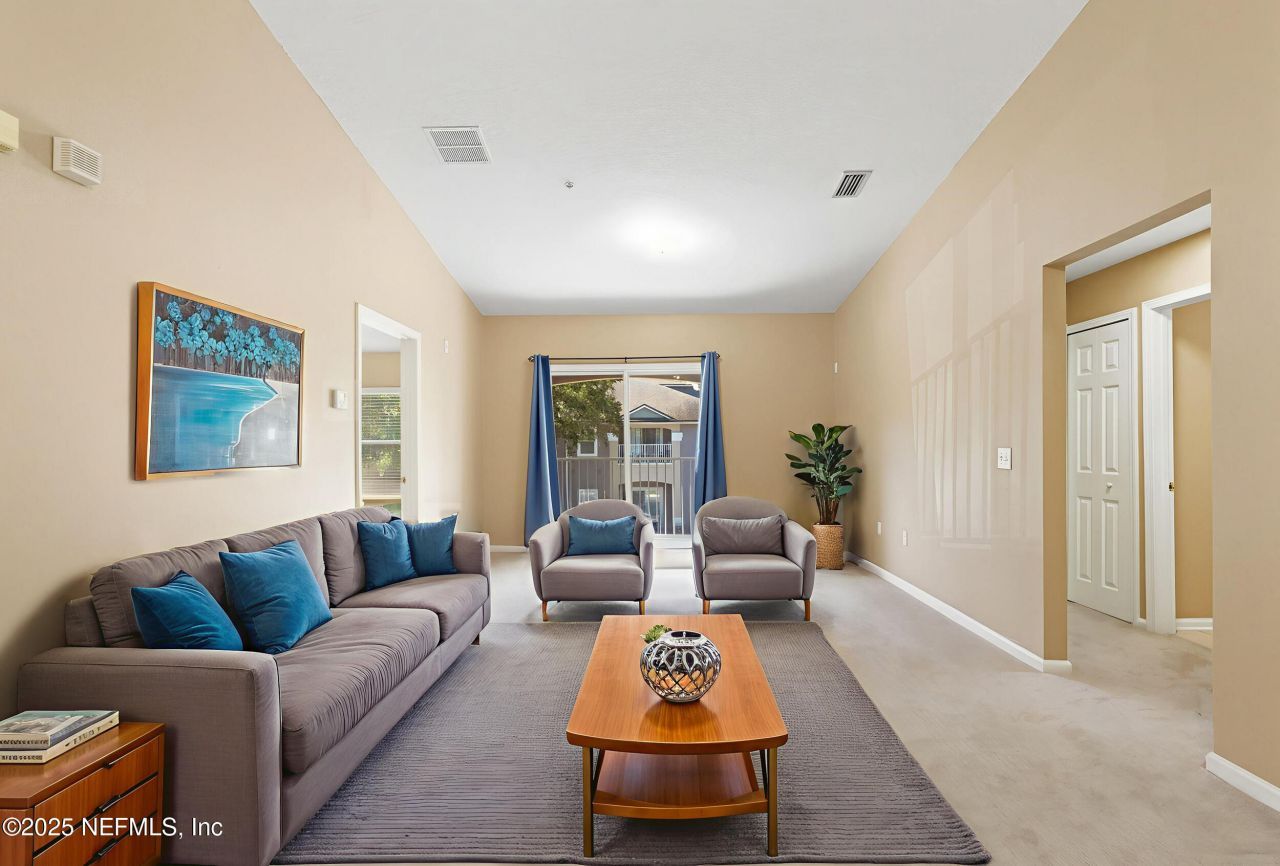 6069 Maggies Circle, Unit 115, Jacksonville, FL 32244 Photo