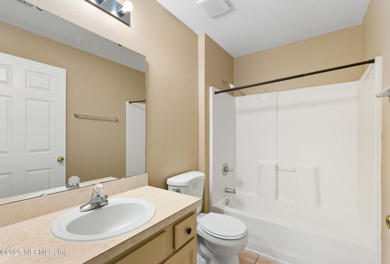 6069 Maggies Circle, Unit 115, Jacksonville, FL 32244 Photo