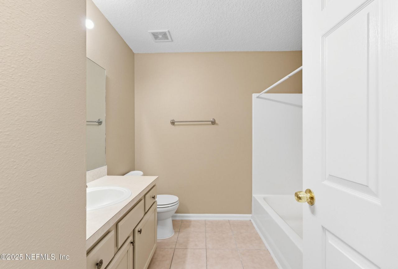 6069 Maggies Circle, Unit 115, Jacksonville, FL 32244 Photo