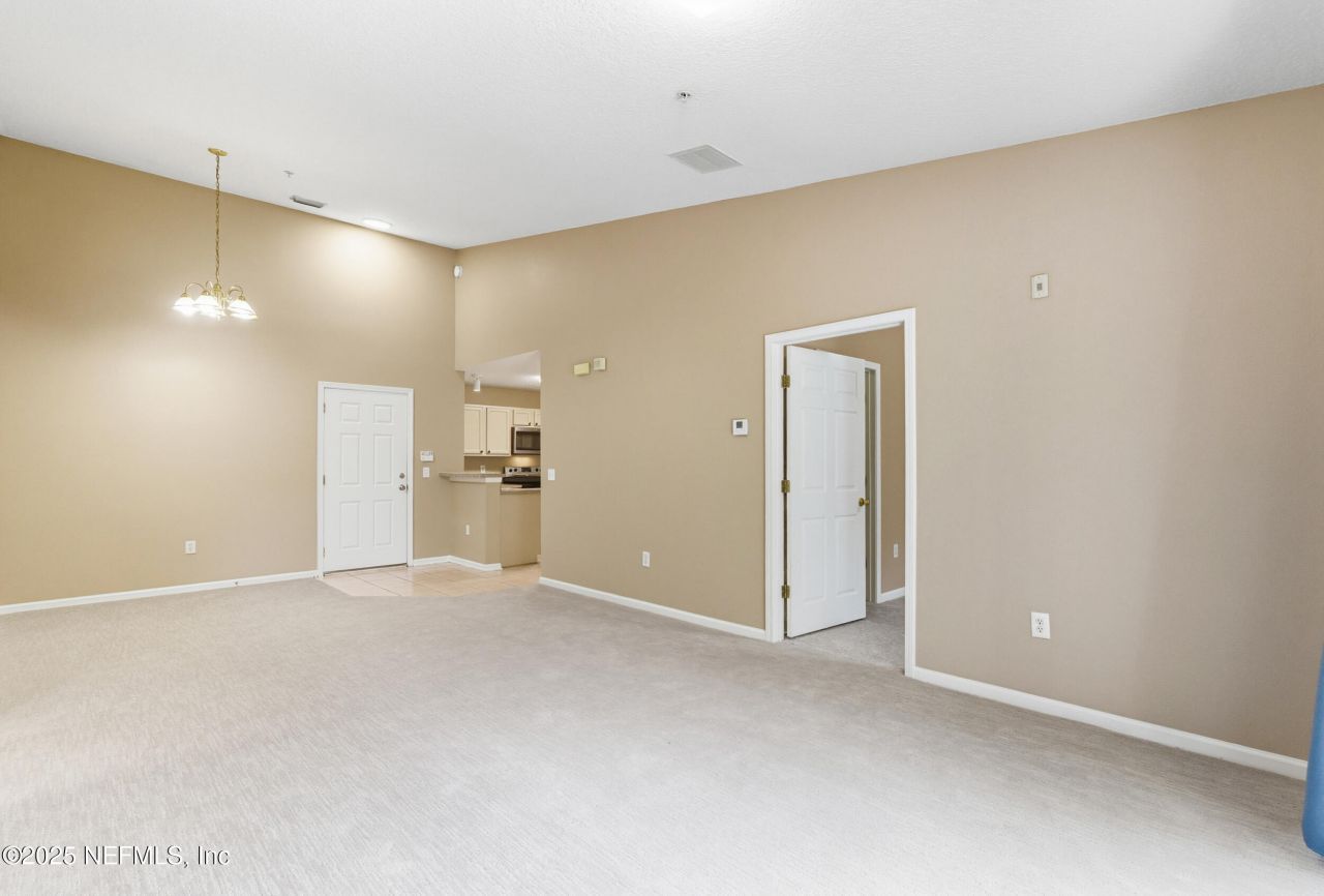 6069 Maggies Circle, Unit 115, Jacksonville, FL 32244 Photo