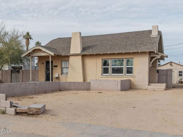 2032 W ADAMS Street, Phoenix, AZ 85009