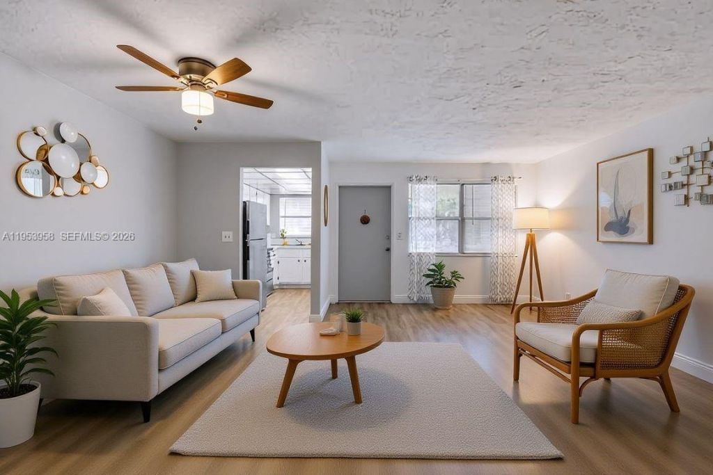 300 Layne Blvd, Unit 212, Hallandale Beach, FL 33009 Photo