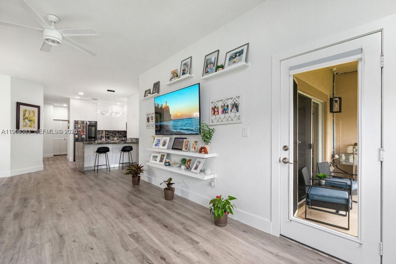 13216 SW 44th St , Unit 11204, Miramar, FL 33027 Photo