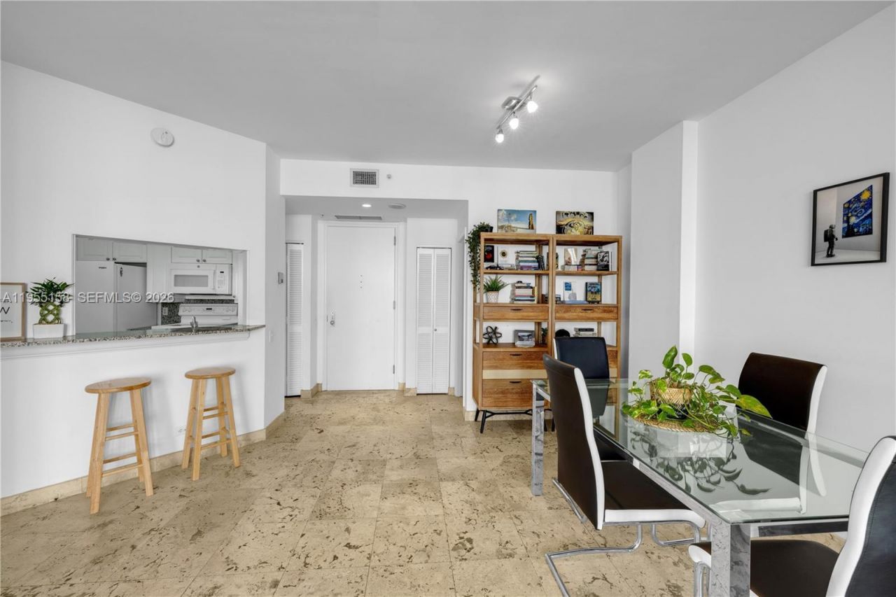 888 Brickell Key Dr , Unit 701, Miami, FL 33131 Photo