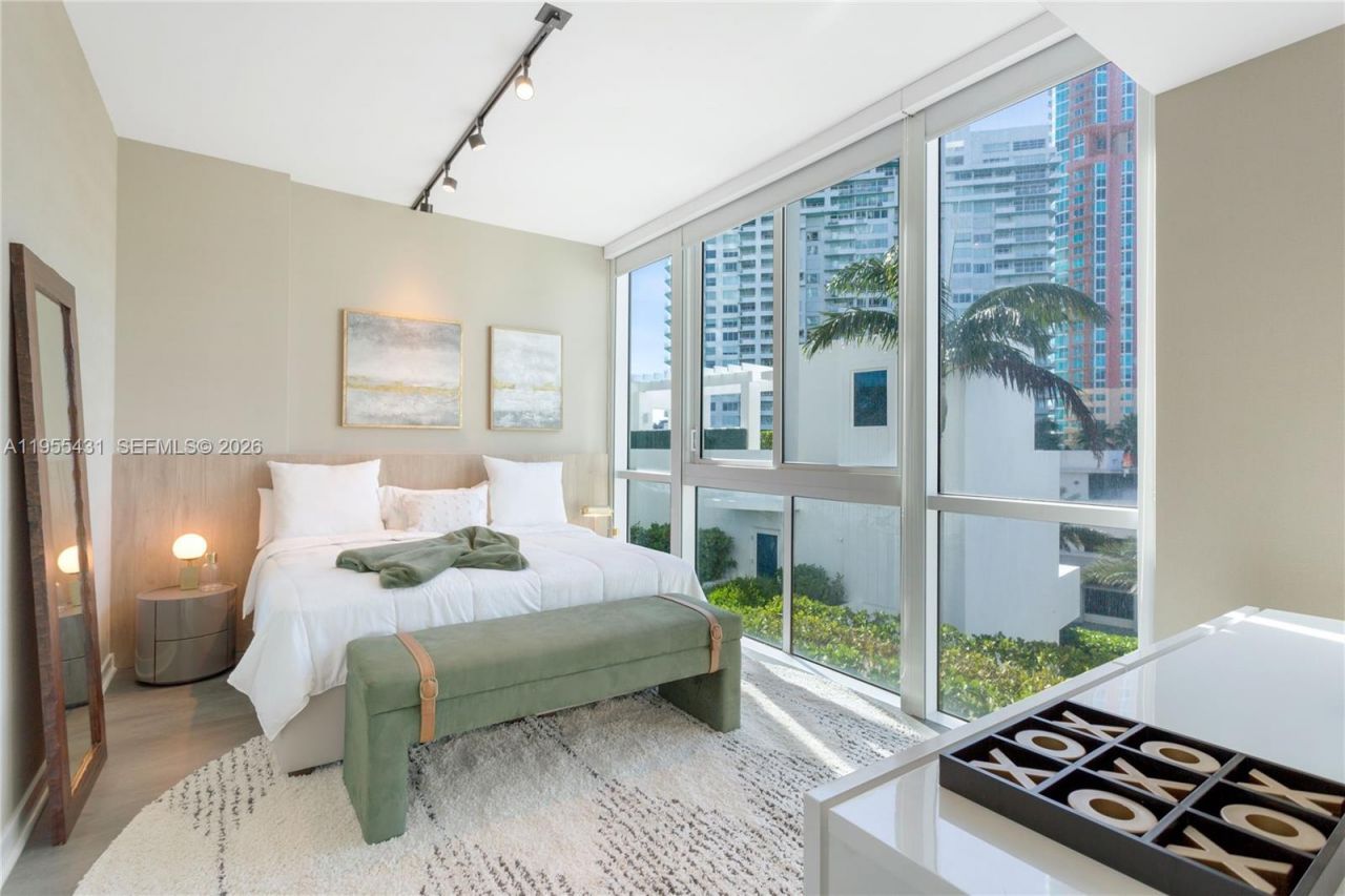 50 S Pointe Dr, Unit 609, Miami Beach, FL 33139 Photo