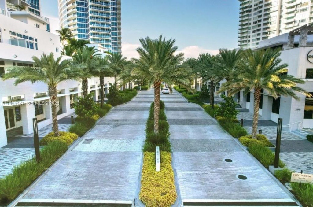 50 S Pointe Dr, Unit 609, Miami Beach, FL 33139 Photo