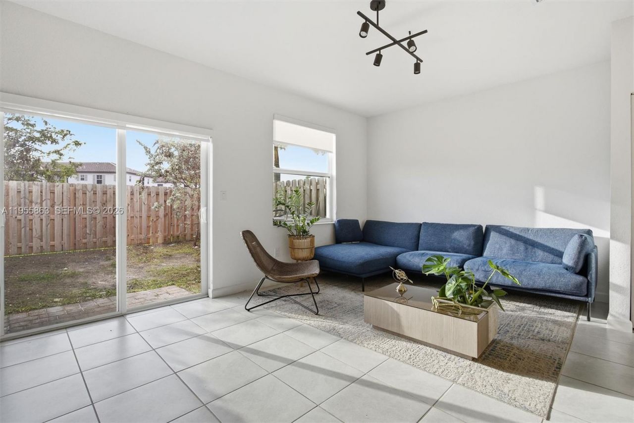 12176 NW 23rd Path , Miami, FL 33167 Photo