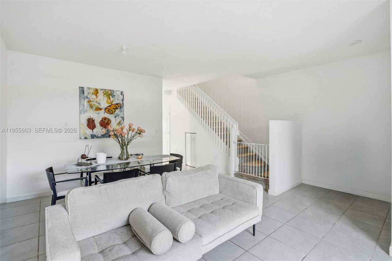 12176 NW 23rd Path , Miami, FL 33167 Photo