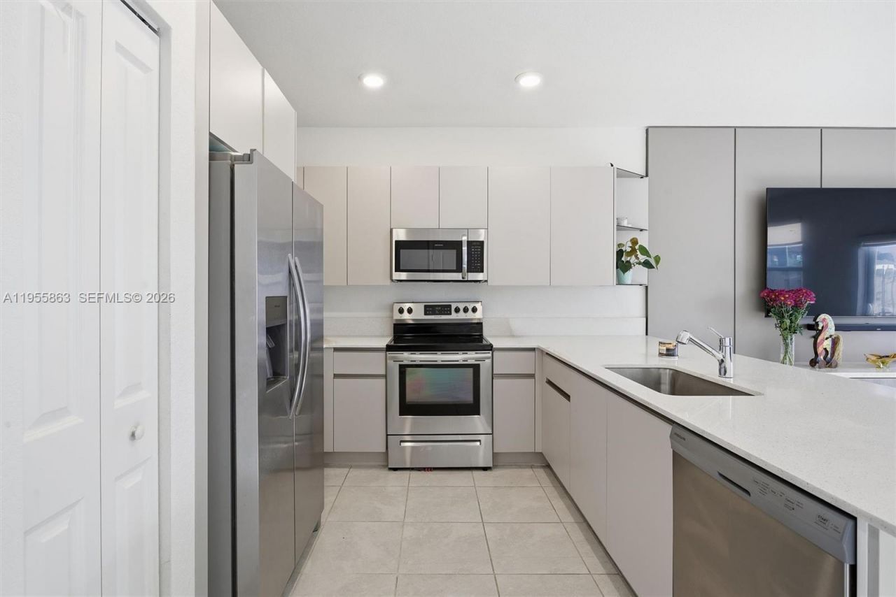 12176 NW 23rd Path , Miami, FL 33167 Photo