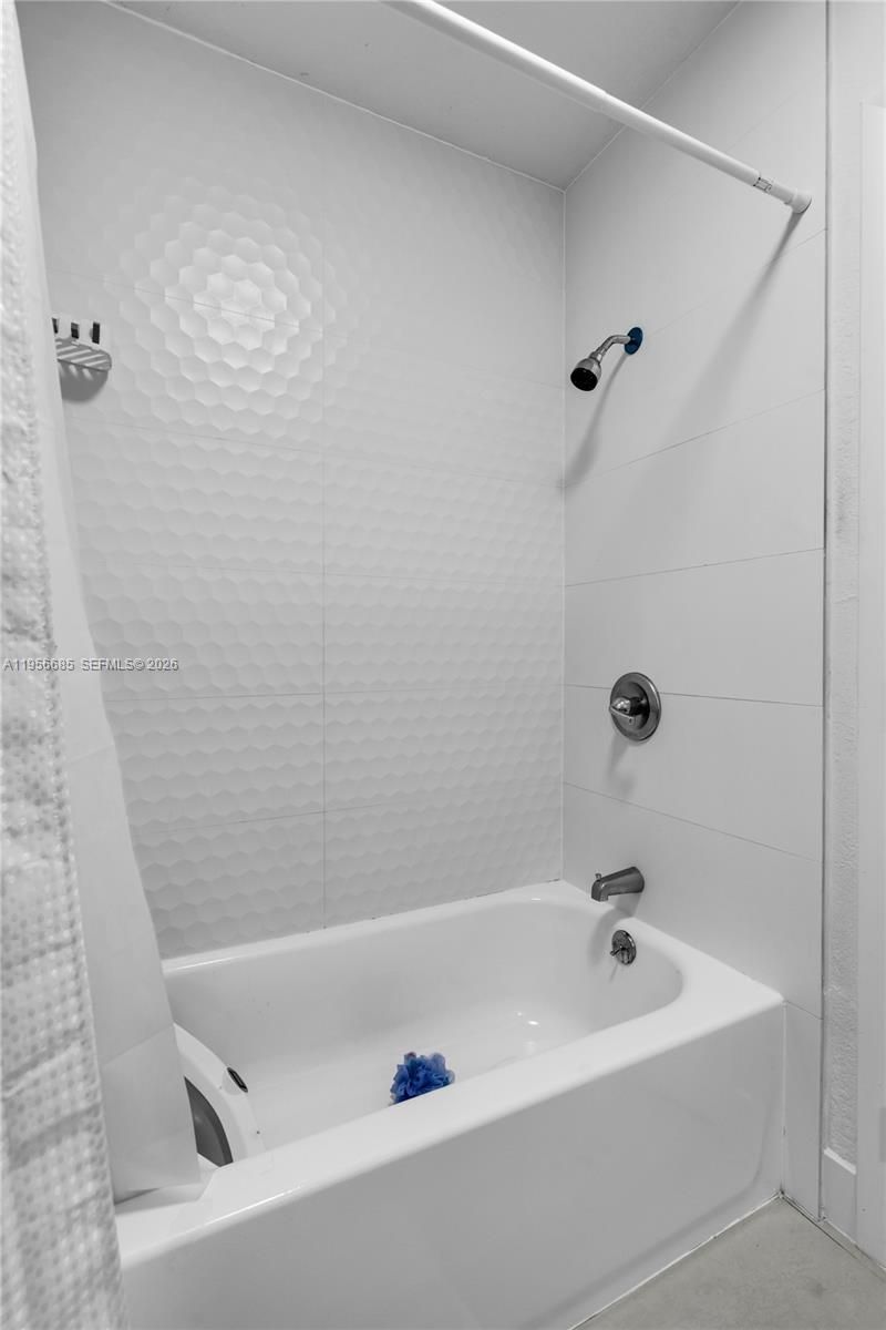 911 NW 138th St, Miami, FL 33168 Photo