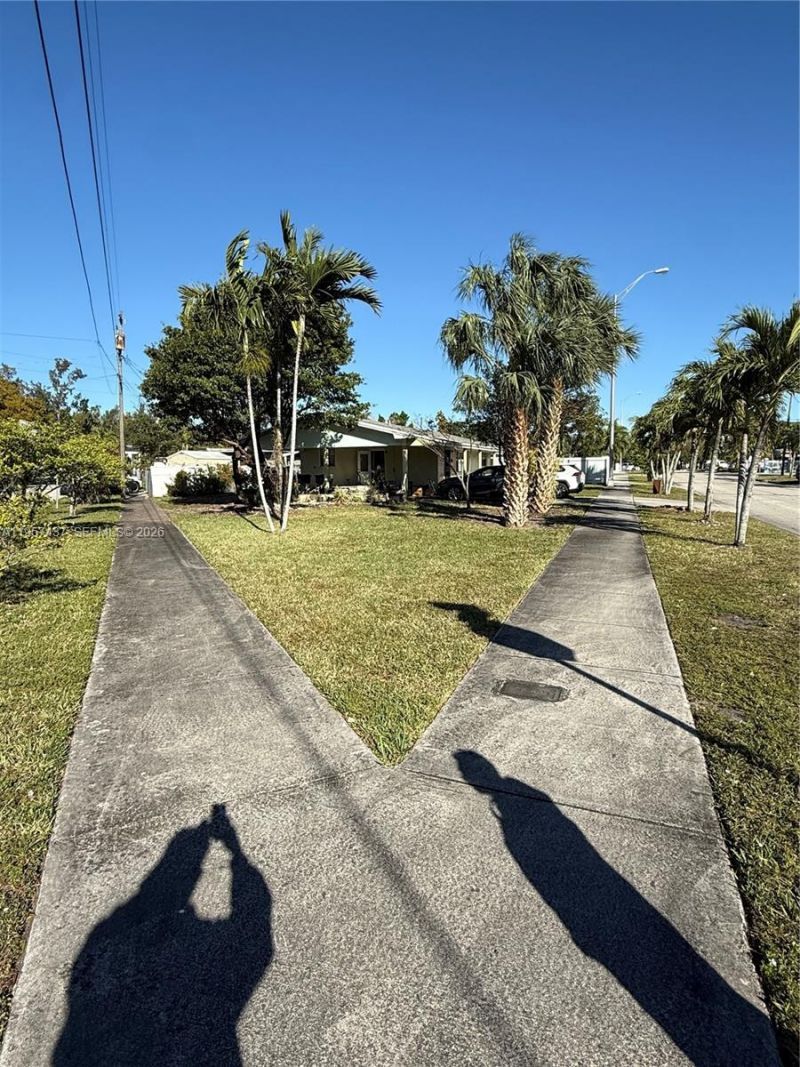 185 E 20th St, Hialeah, FL 33010 Photo