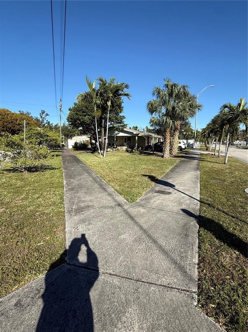 185 E 20th St, Hialeah, FL 33010 Photo