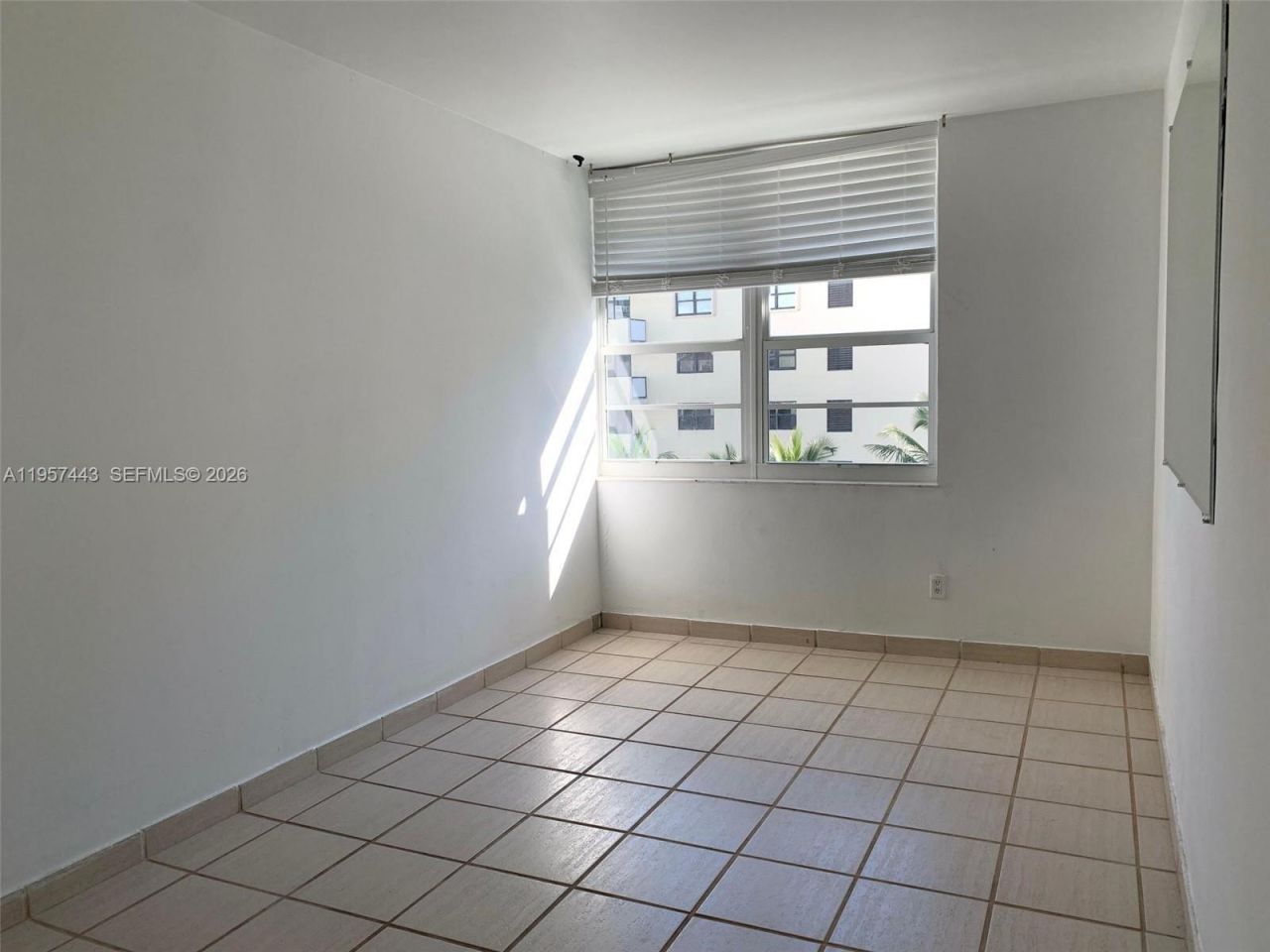 100 Lincoln Rd, Unit 732, Miami Beach, FL 33139 Photo