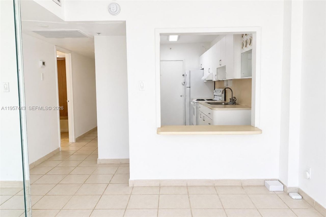 100 Lincoln Rd, Unit 732, Miami Beach, FL 33139 Photo