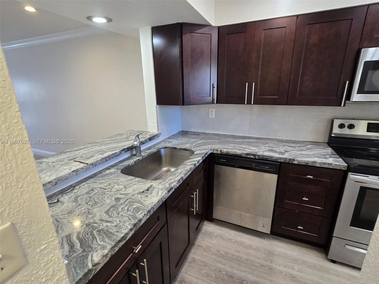 4020 Del Rio Way, Unit 720, Sunrise, FL 33351 Photo