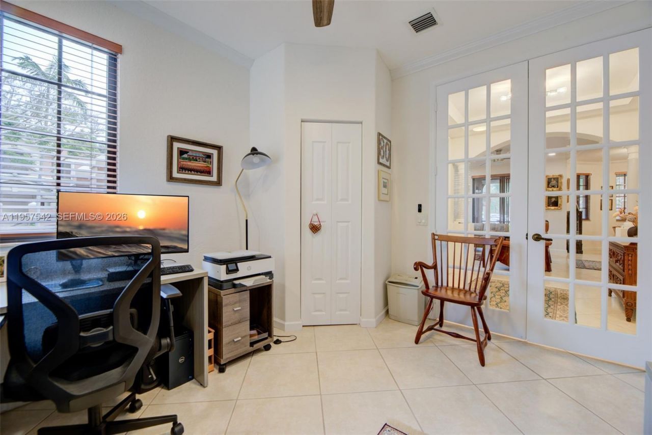 2742 NE Kinsington Cir, Unit 24-1, Weston, FL 33332 Photo