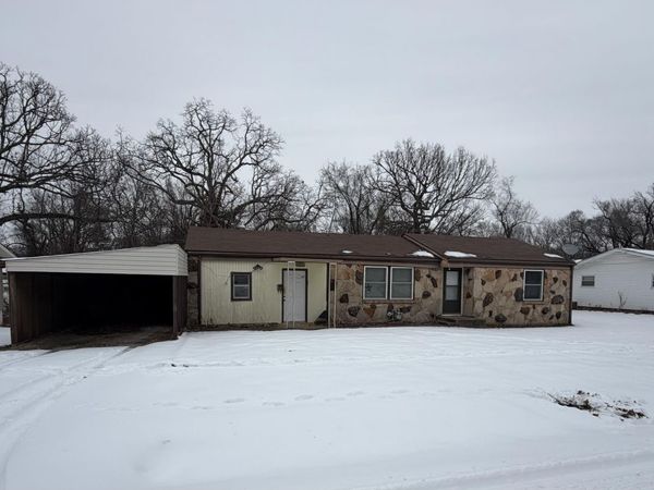 2845 E Lombard Street , Springfield, MO 65802