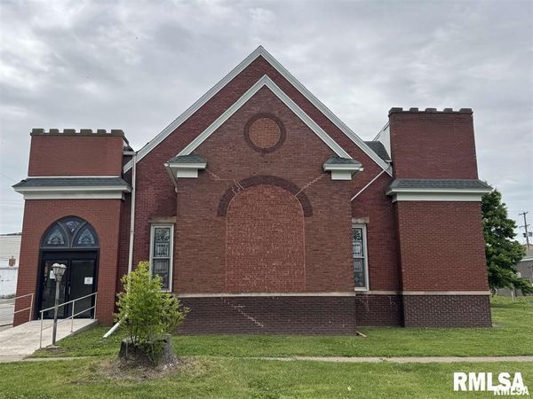 170 W HURST Street, Bushnell, IL 61422