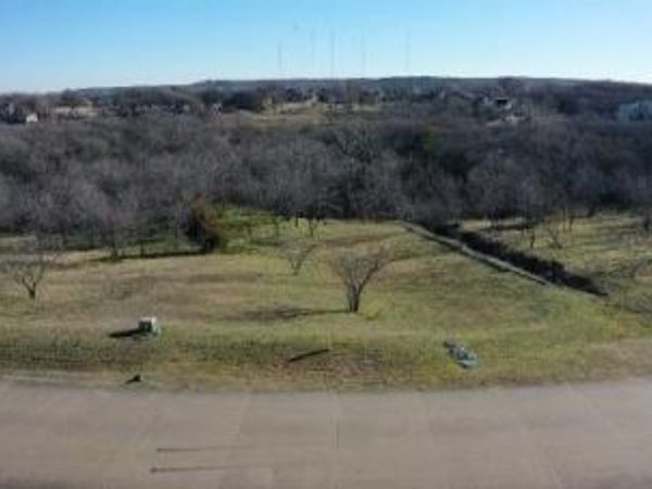 3036 Koscher Drive , Grand Prairie, TX 75104