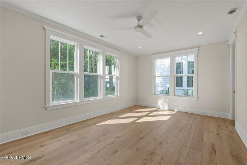 2202 National Street Photo 12