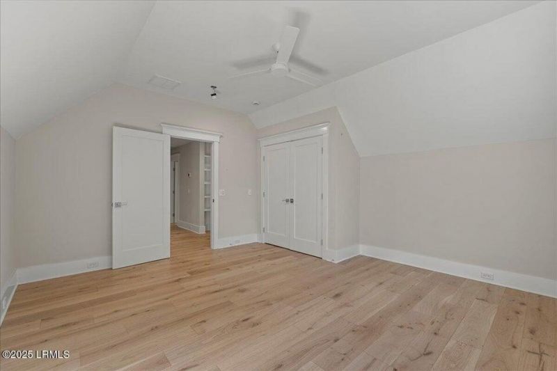 2202 National Street Photo 16