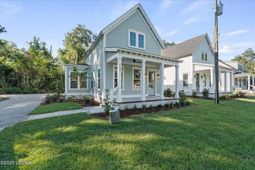 2202 National Street photo 4