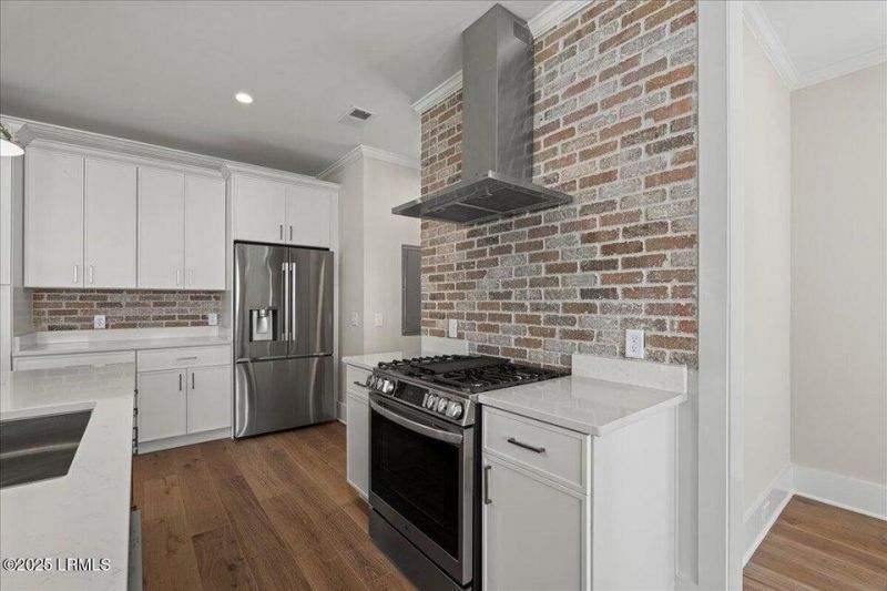 2204 National Street Photo 10