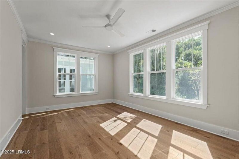 2204 National Street Photo 13