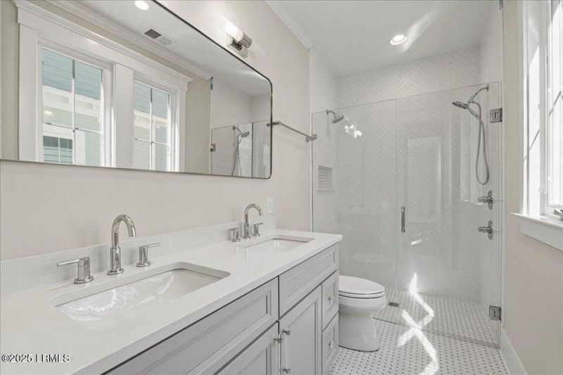 2204 National Street Photo 16